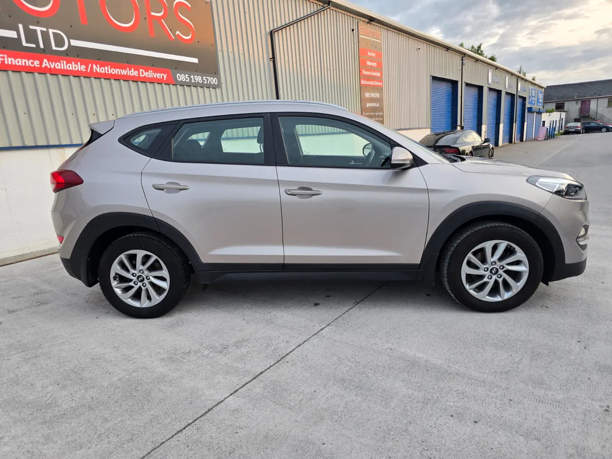 *171 HYUNDAI TUCSON EXECUTIVE MODEL NICE EXTRAS* - Image 3