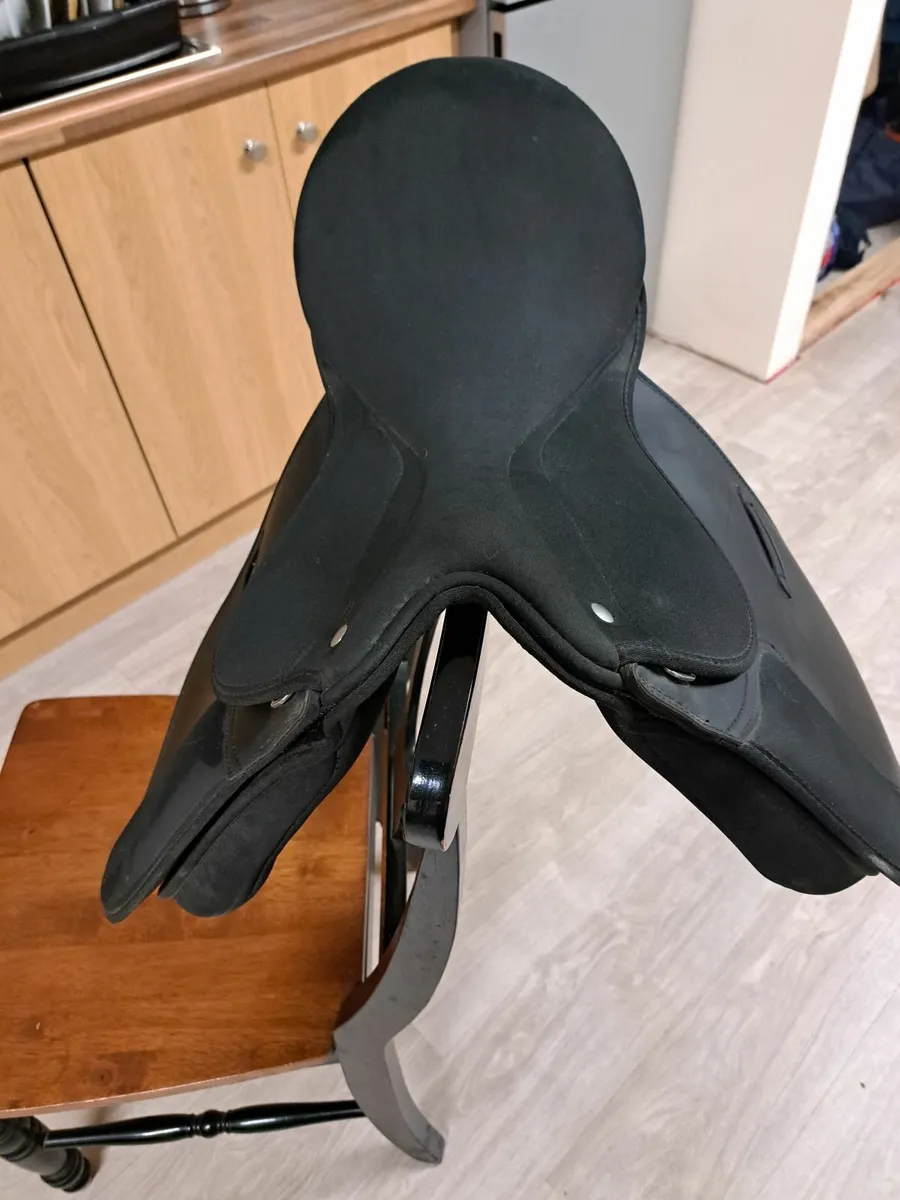 Horse saddle - Image 1