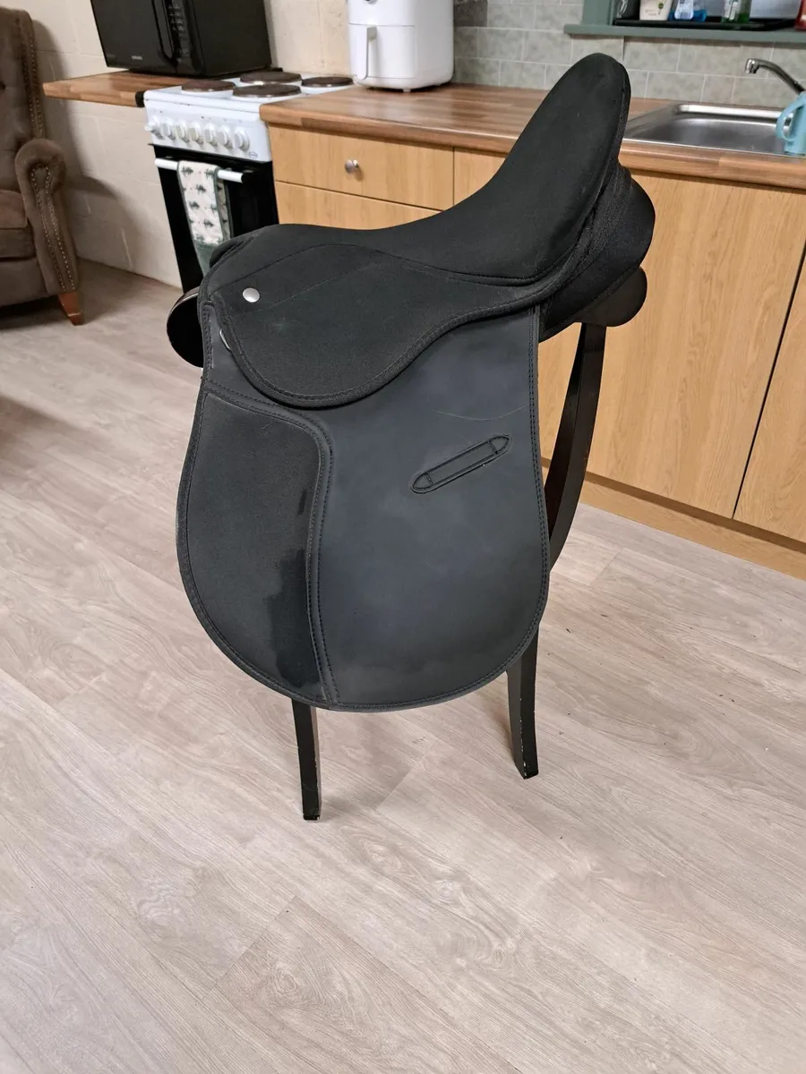 Horse saddle - Image 2