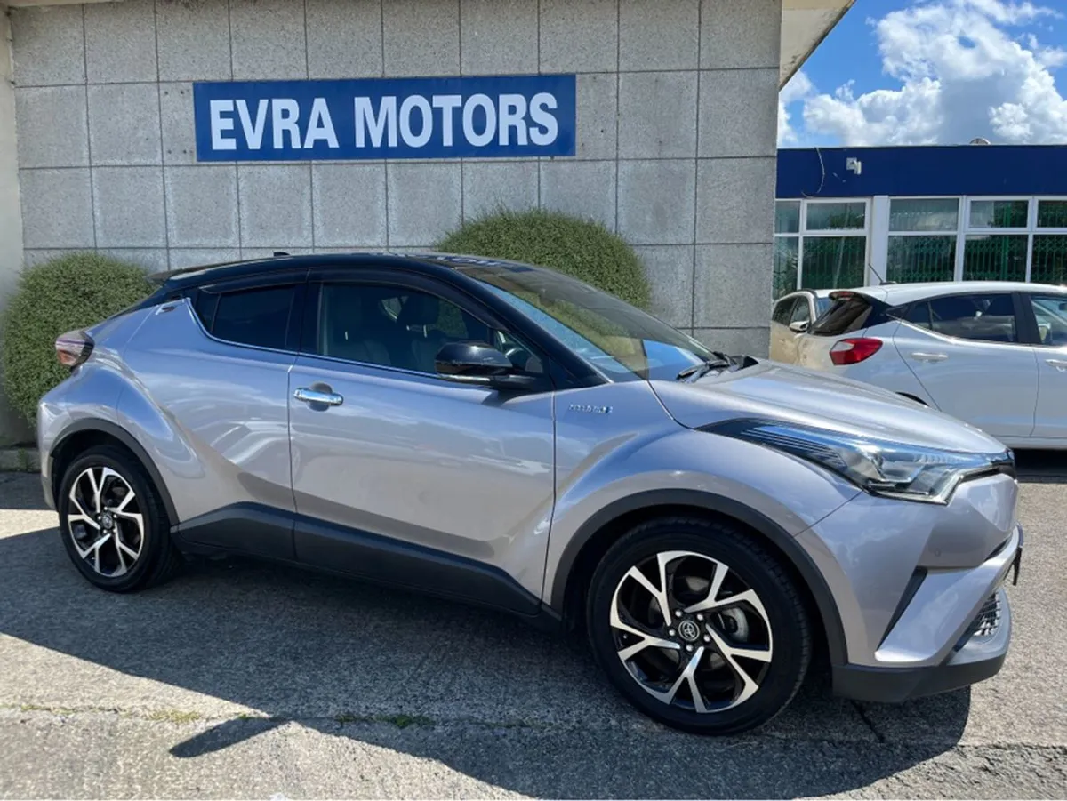Toyota C-HR SOL Automatic Hybrid 1.8 Petrol //hig - Image 2