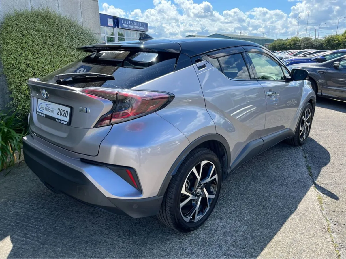 Toyota C-HR SOL Automatic Hybrid 1.8 Petrol //hig - Image 4