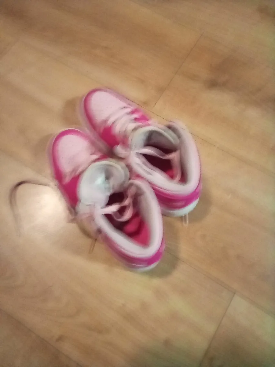sneakers - Image 1
