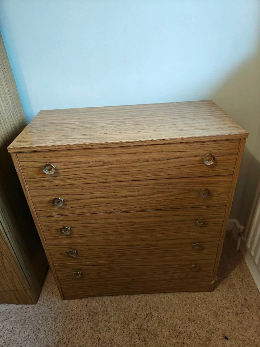 Bedroom furniture - Image 3