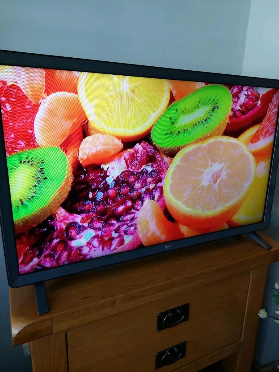 LG Smart HDR Tv. - Image 2