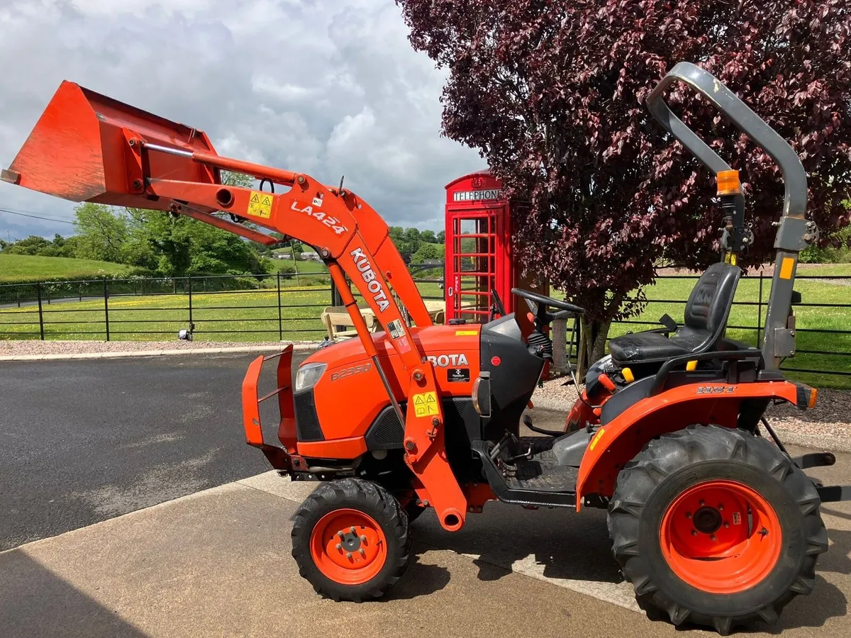 2016 Kubota 4 WD with Loader - Image 4
