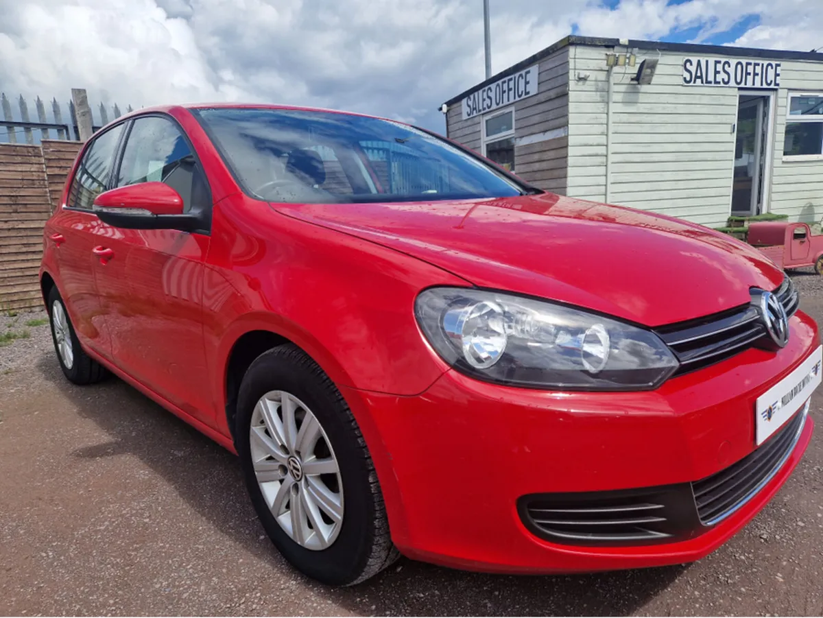 Volkswagen Golf 1.2 PETROL AUTO - Image 2
