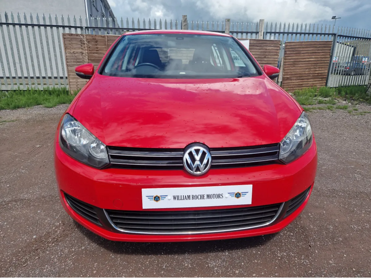 Volkswagen Golf 1.2 PETROL AUTO - Image 3