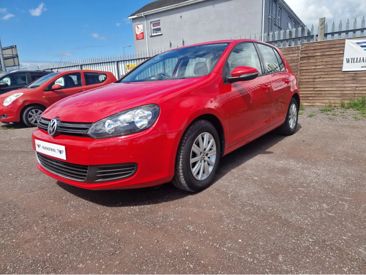 Volkswagen Golf 1.2 PETROL AUTO - Image 4