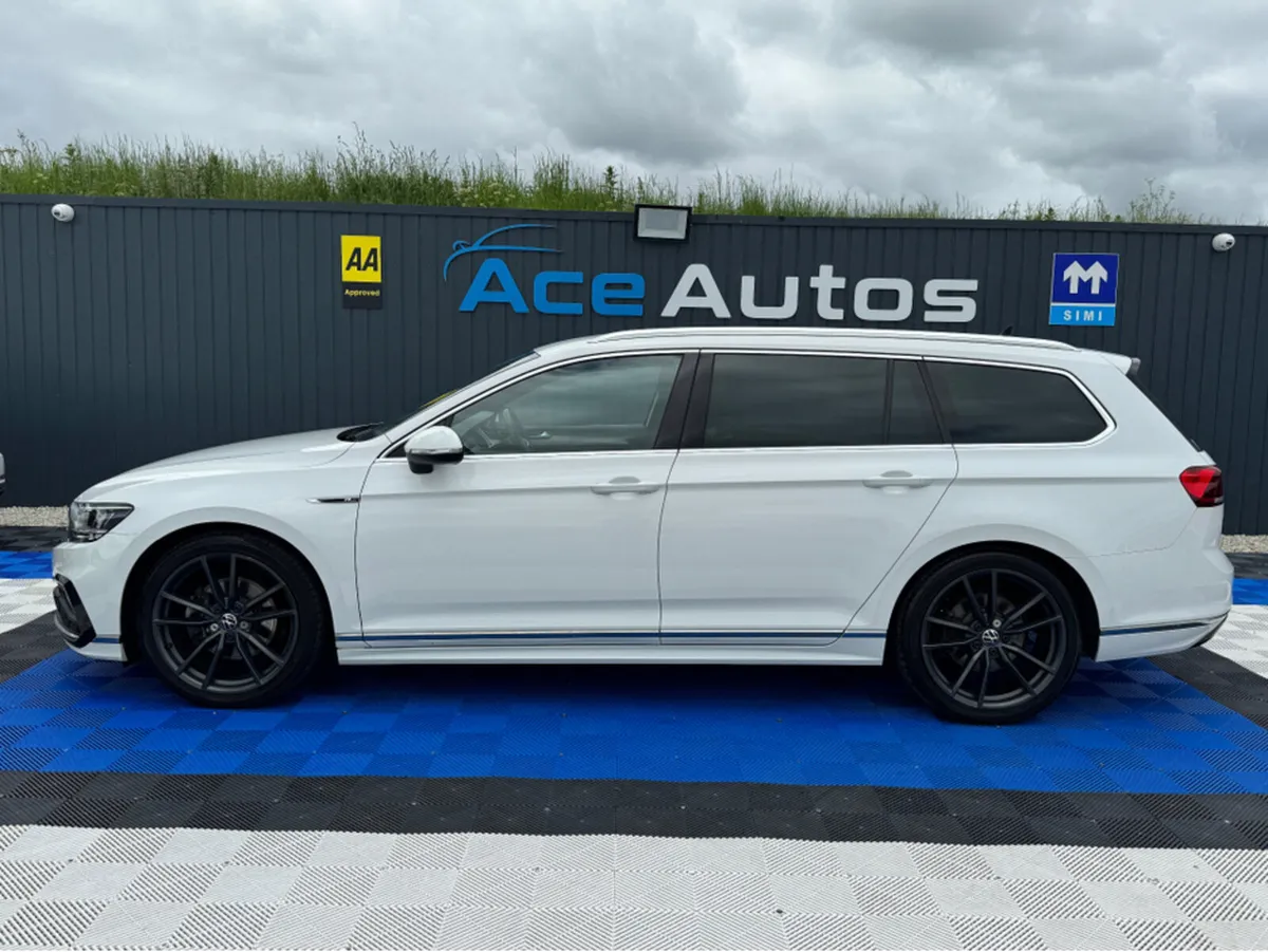 Volkswagen Passat R-LINE - 2.0L DIESEL - AUTO - 12 - Image 2