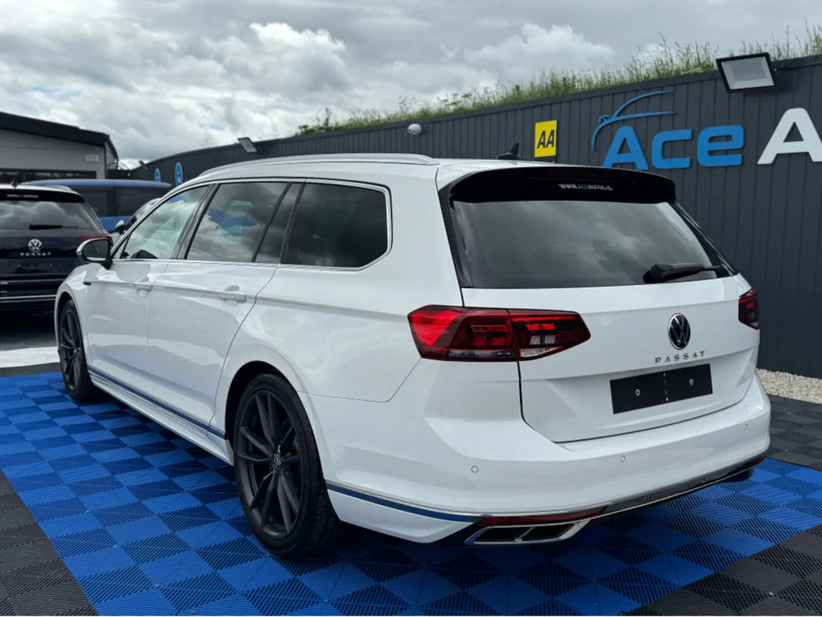 Volkswagen Passat R-LINE - 2.0L DIESEL - AUTO - 12 - Image 3