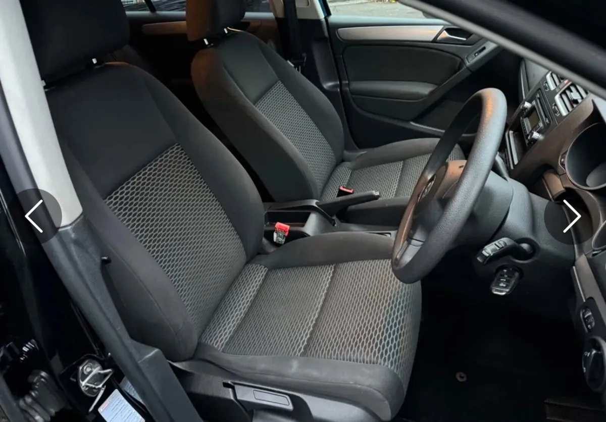 Volkswagen Golf 2011 1.6 - Image 2