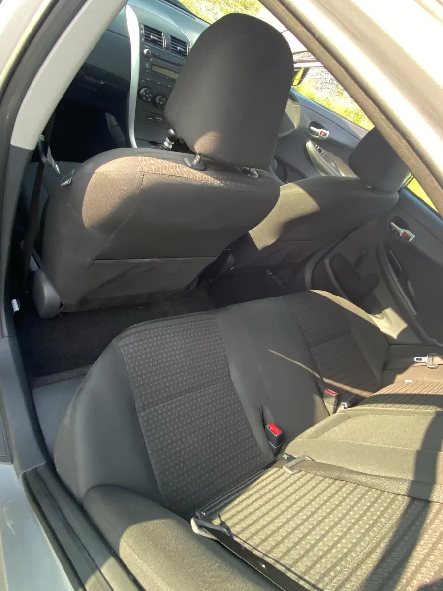 Toyota Corolla - Image 3