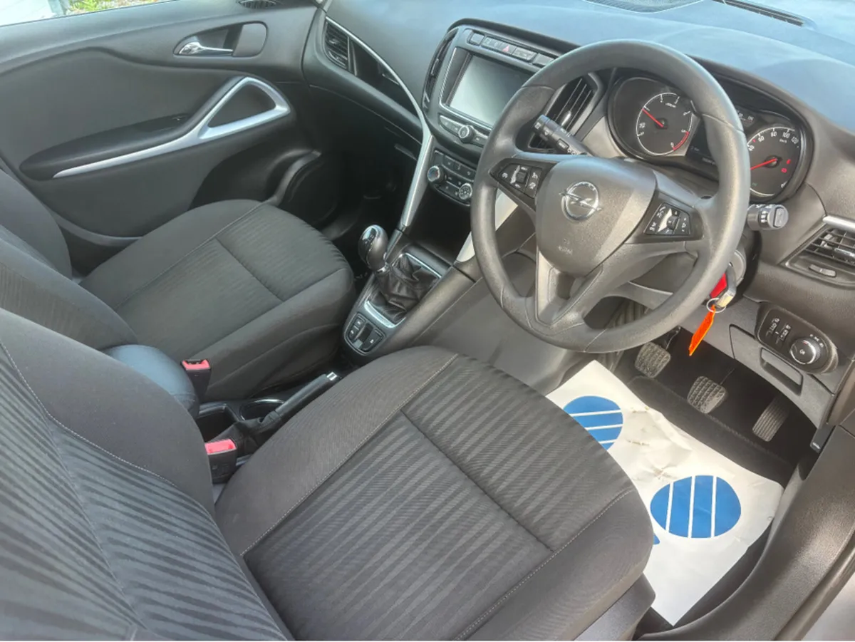 Opel Zafira TOURER SC 1.6 CDTI 5DR - Image 4