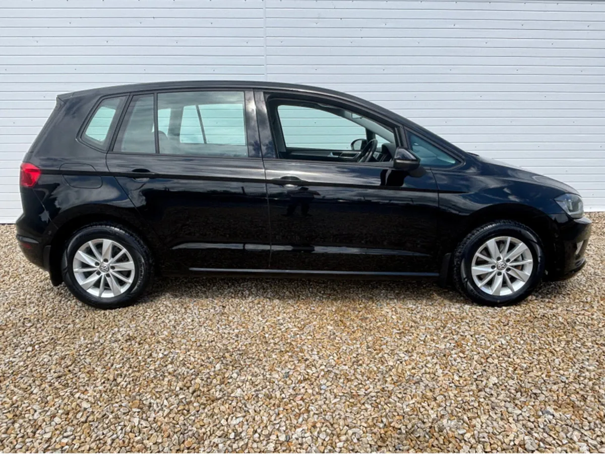 Volkswagen Golf PLUS MODEL  SV CL 1.6 TDI 110HP 5D - Image 4
