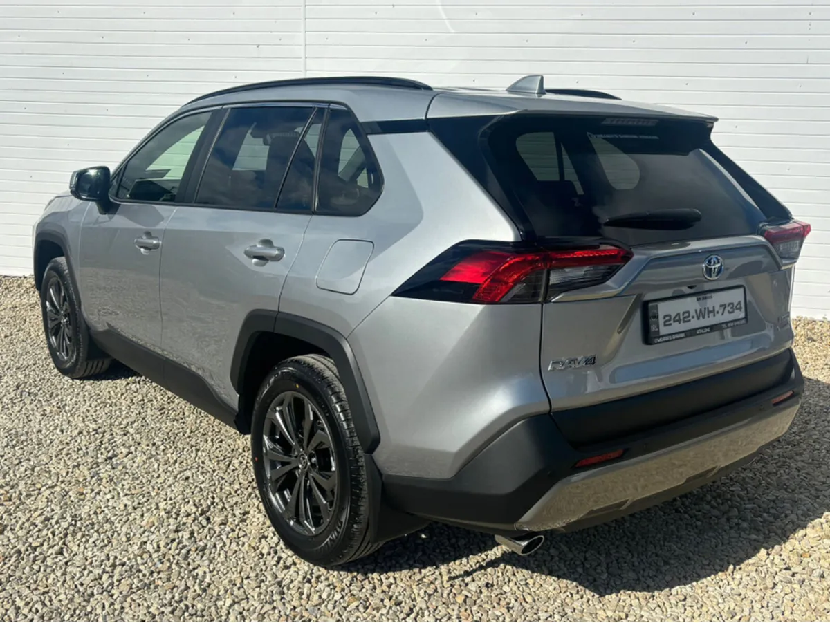 Toyota RAV4 HYBRID SOL - Image 2