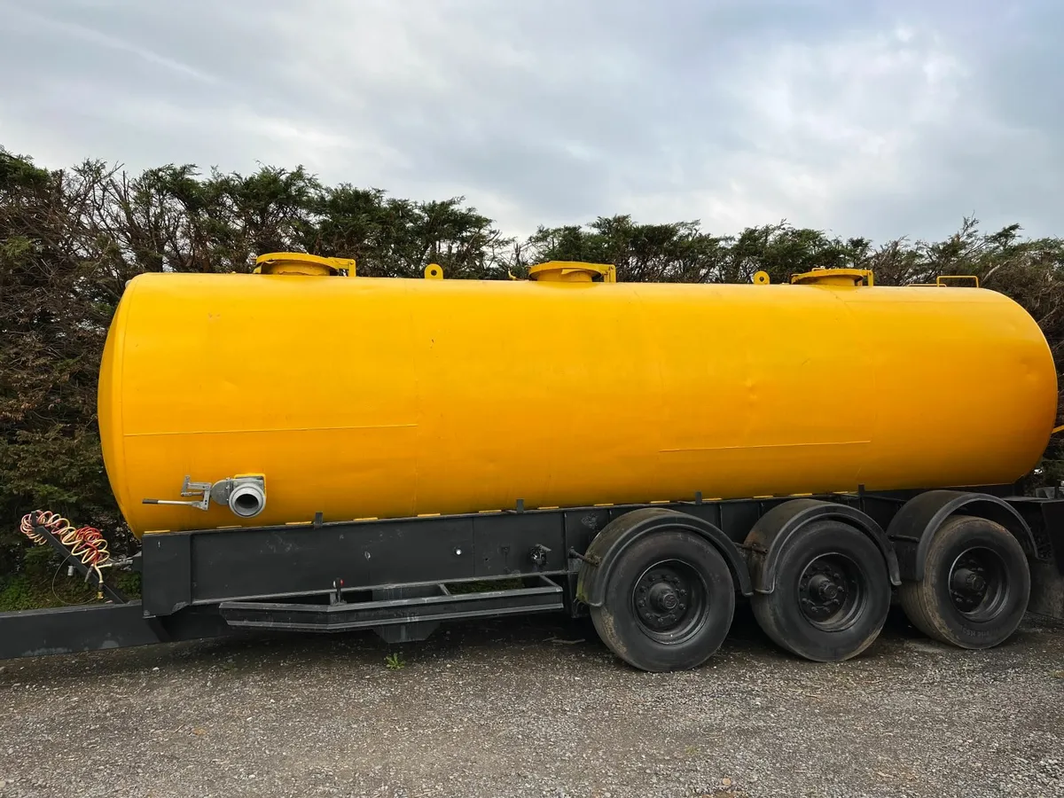 Tri-axle Slurry Tanker - Image 1