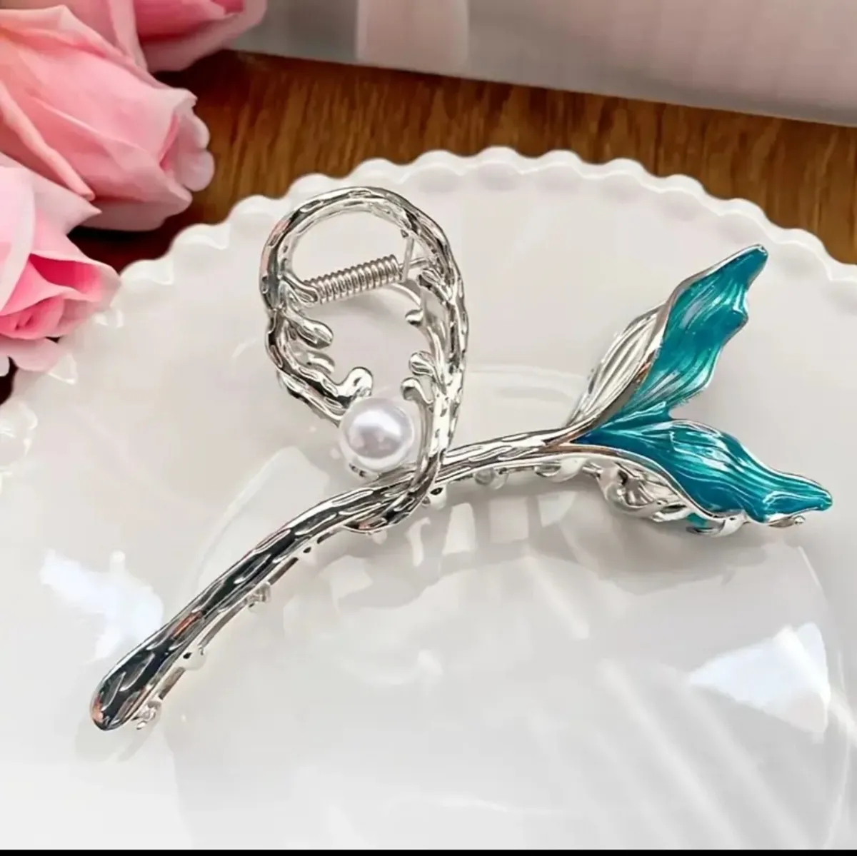 Large Silver Hair Clip with Pearl Imitation and Me - Image 4