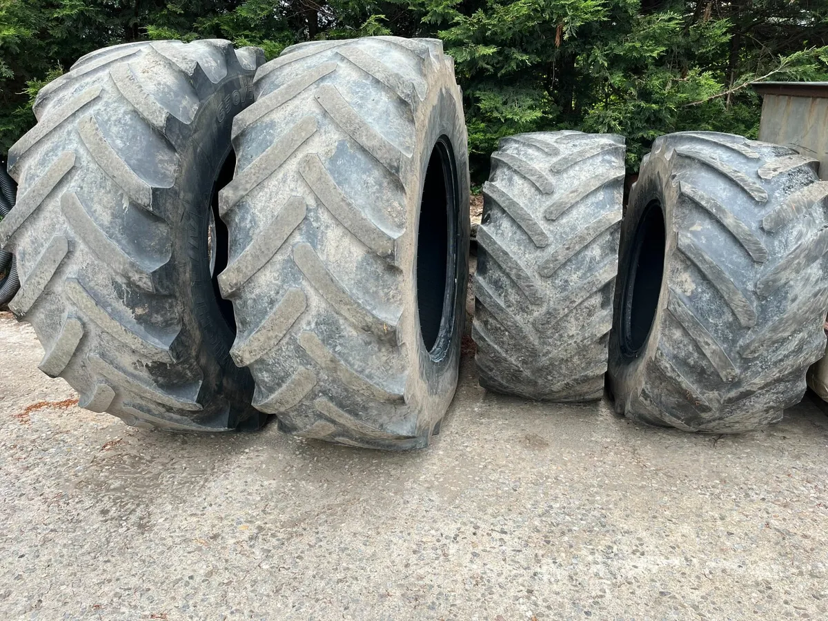 Tractor & Loader Tyres - Image 1