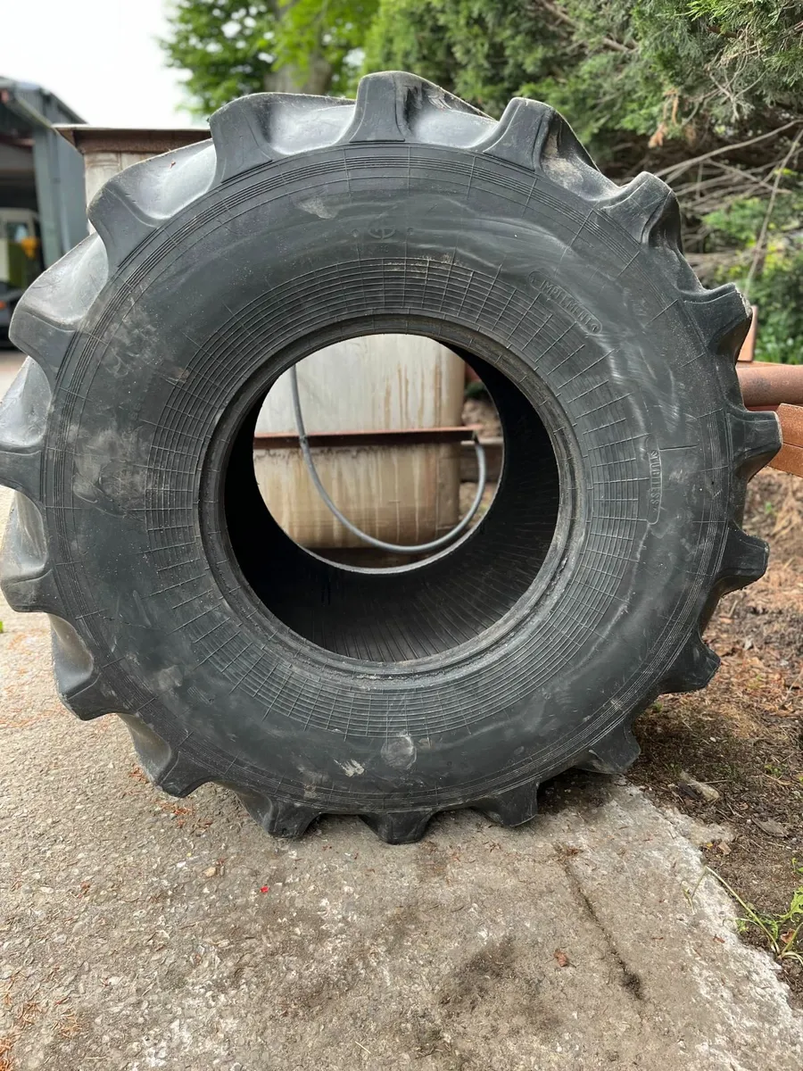 Tractor & Loader Tyres - Image 3