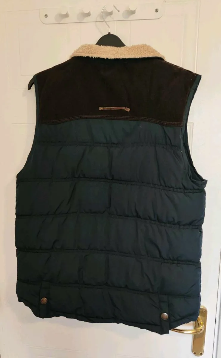 Diesel Jeans Men's Vest – Size XL – Faux Fur Colla - Image 2