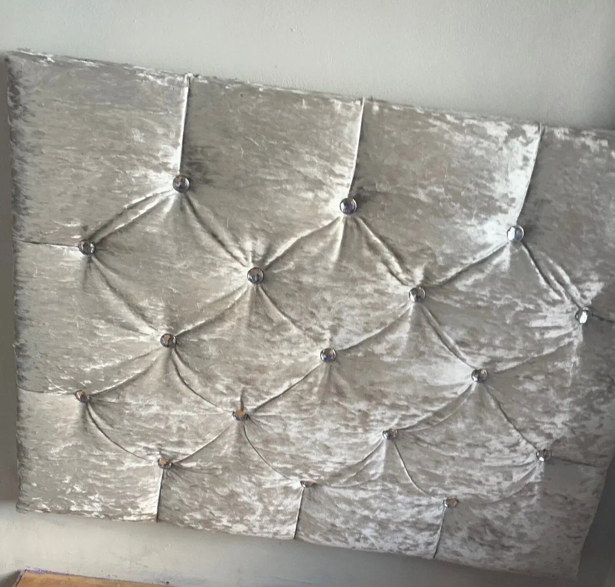 Head board - Image 1