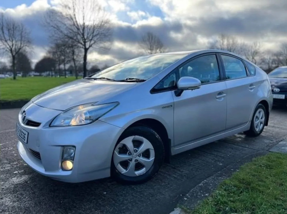 Toyota Pruis Hybrid  NCT/TAX Urgent sale 5400 - Image 2