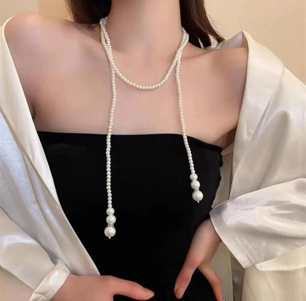 Elegant Pearl Beaded Necklace – Vintage Style - Image 1