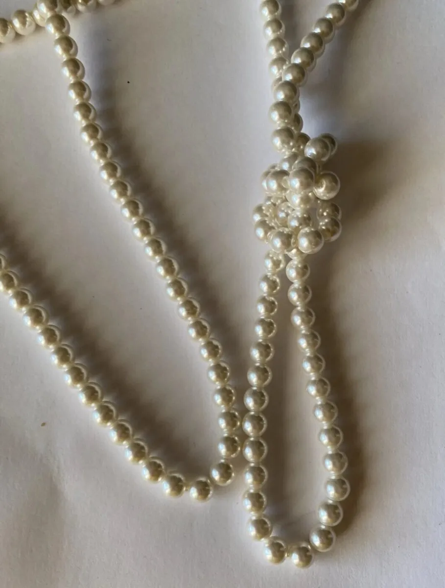 Vintage Faux Pearl Necklace – Elegant Long Strand - Image 2