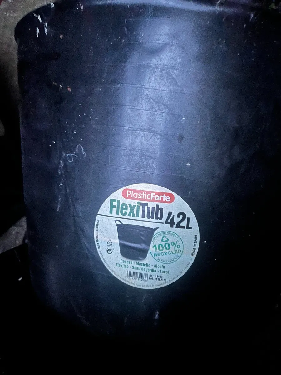 For sale 4 flexi tubes 42 L - Image 2