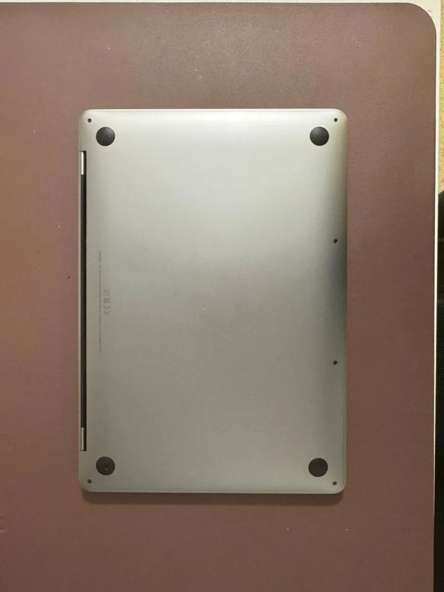 MacBook Pro 13 inch M1 2020 excellent condition - Image 4