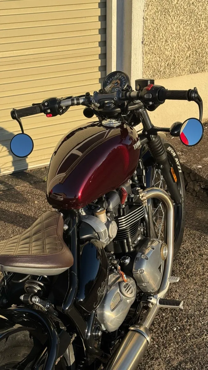 Triumph Bonneville Bobber 1200cc - Image 2