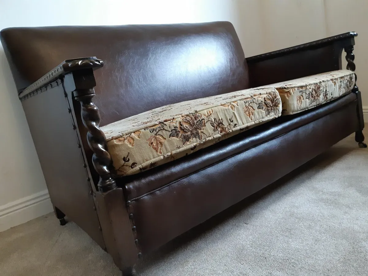 Lovely Oak Edwardian Bergere Leather Suite - Image 1