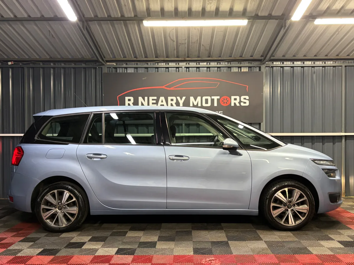 2015 152 Citroen C4 7 Seat Diesel Manual - Image 4