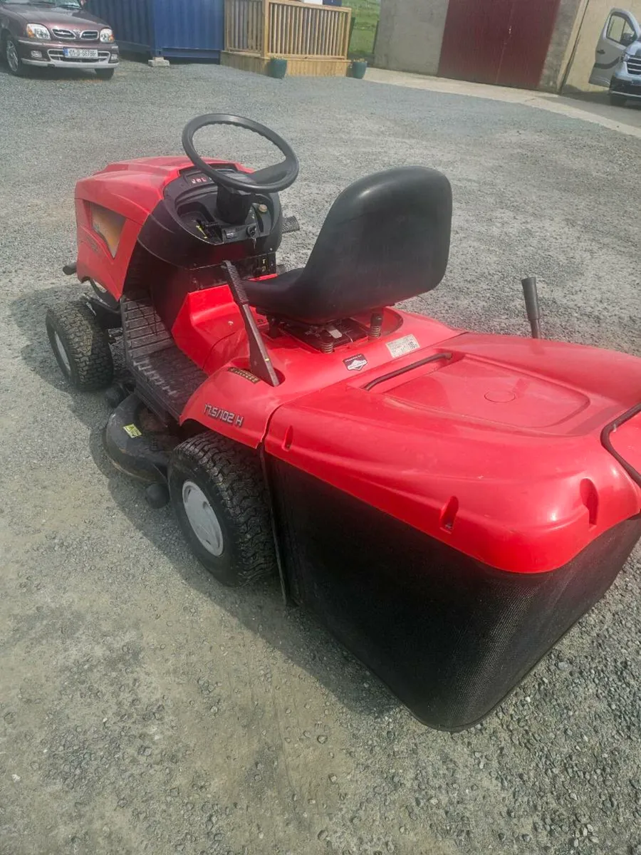 Castlegarden Lawn Mower - Image 2