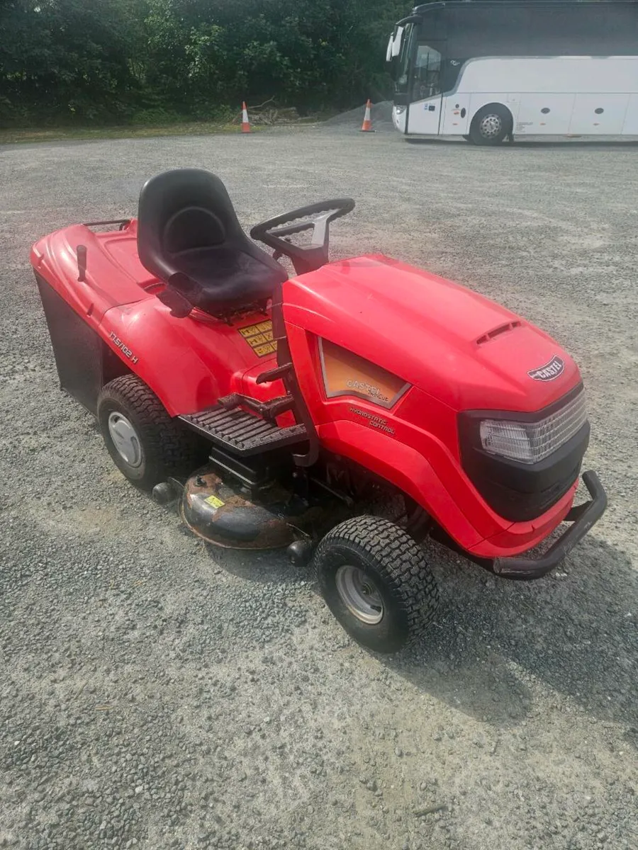 Castlegarden Lawn Mower - Image 1