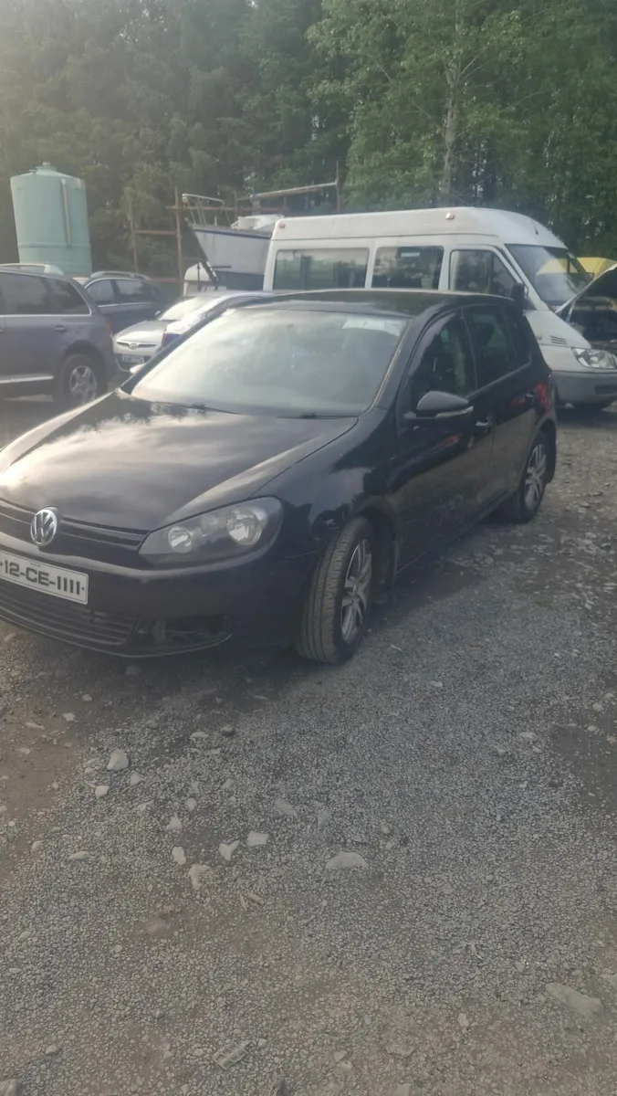 Volkswagen Golf 2012 - Image 2