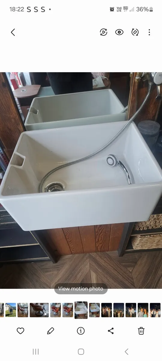 Barber chair and 2 belfast sinks - Image 3