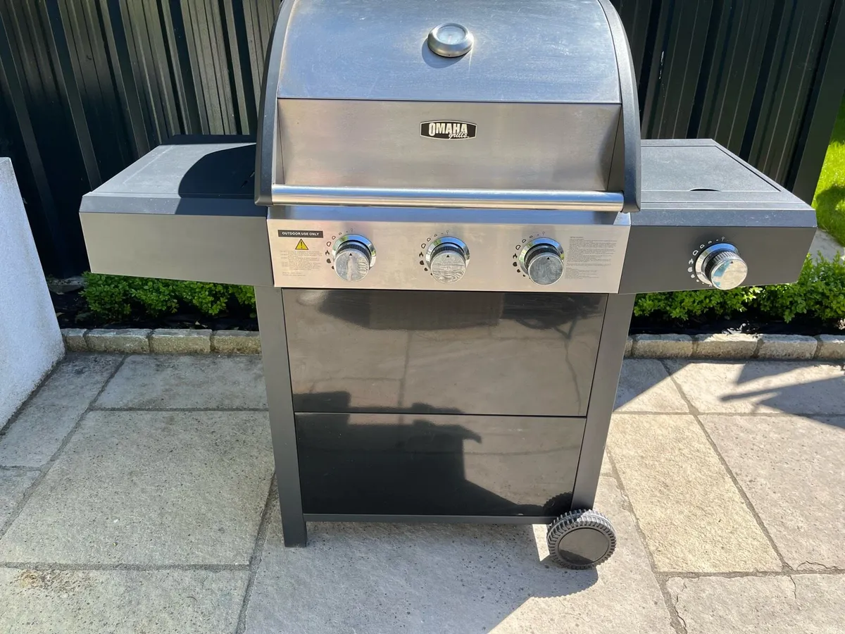 Omaha 3 Burner Gas BBQ - Image 3