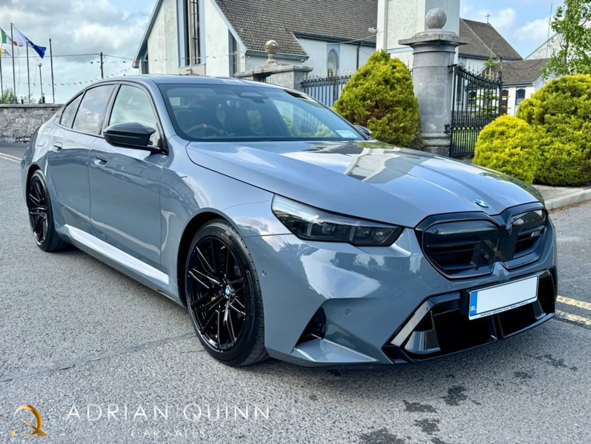 BMW M5 Ultimate Pack huge Spec - Image 4