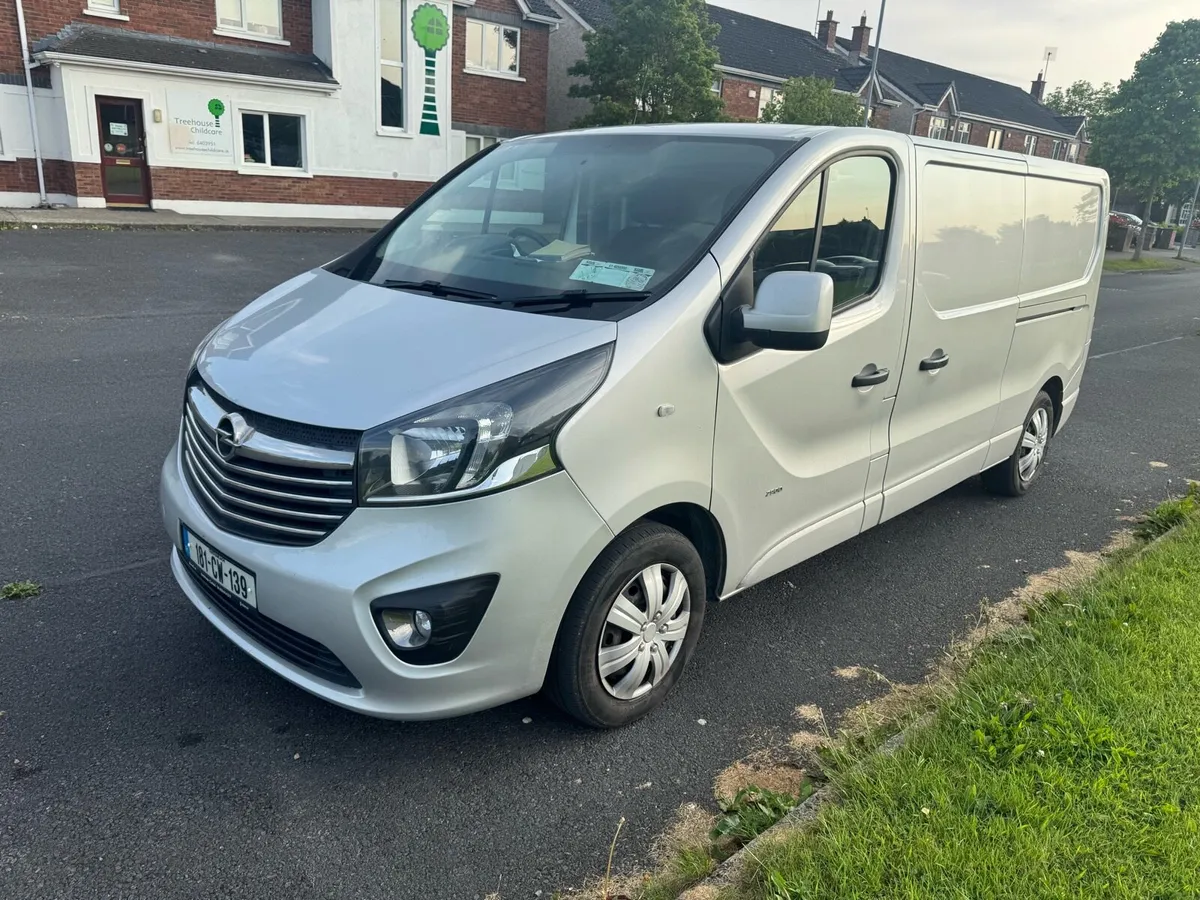 Opel Vivaro LWB - Image 1