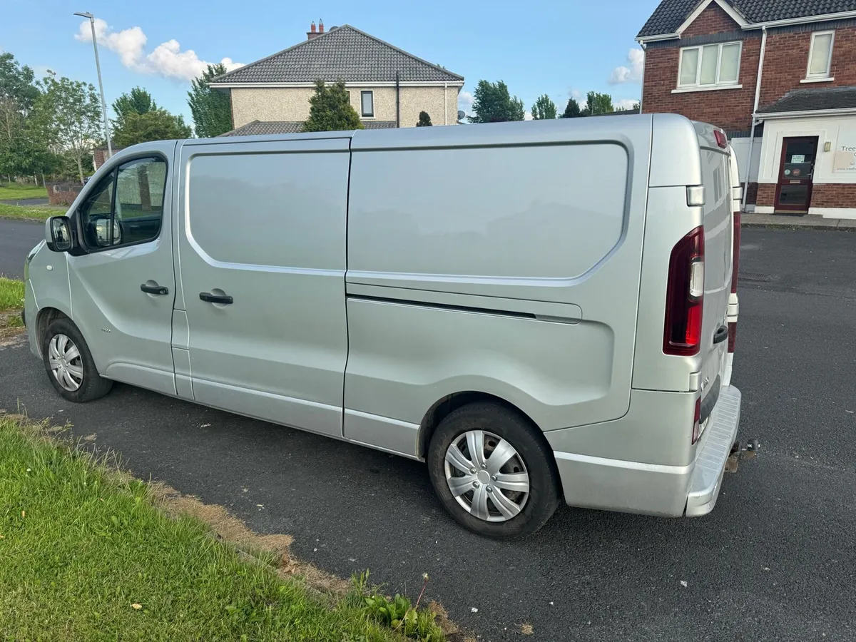 Opel Vivaro LWB - Image 4
