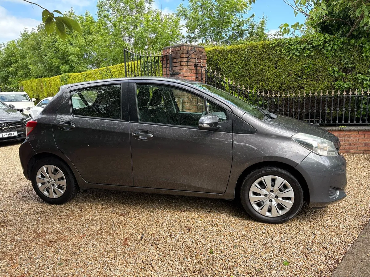 Toyota Yaris 1.0 manual - Image 1