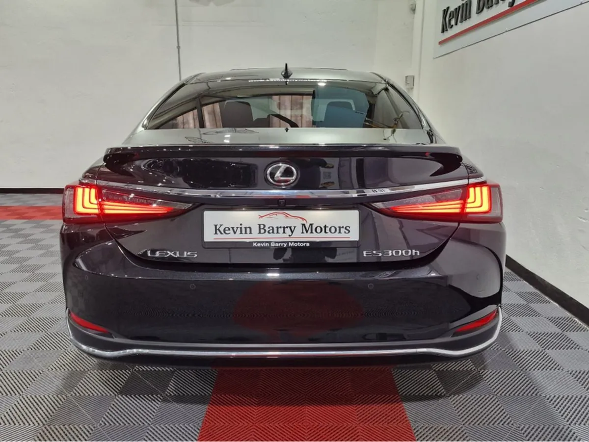 Lexus ES 300h 2.5 Hybrid Premium Edition Automati - Image 4