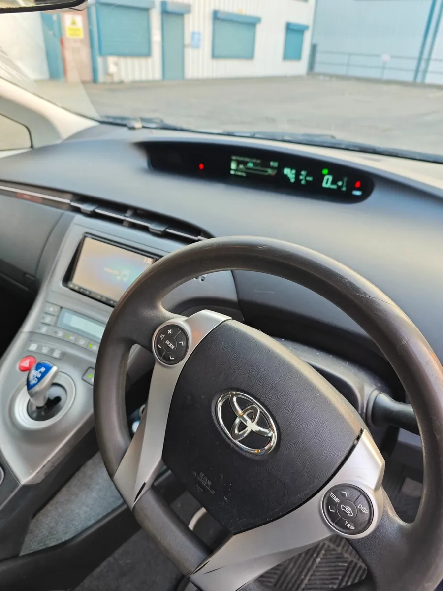 Toyota Prius 2013 - Image 3