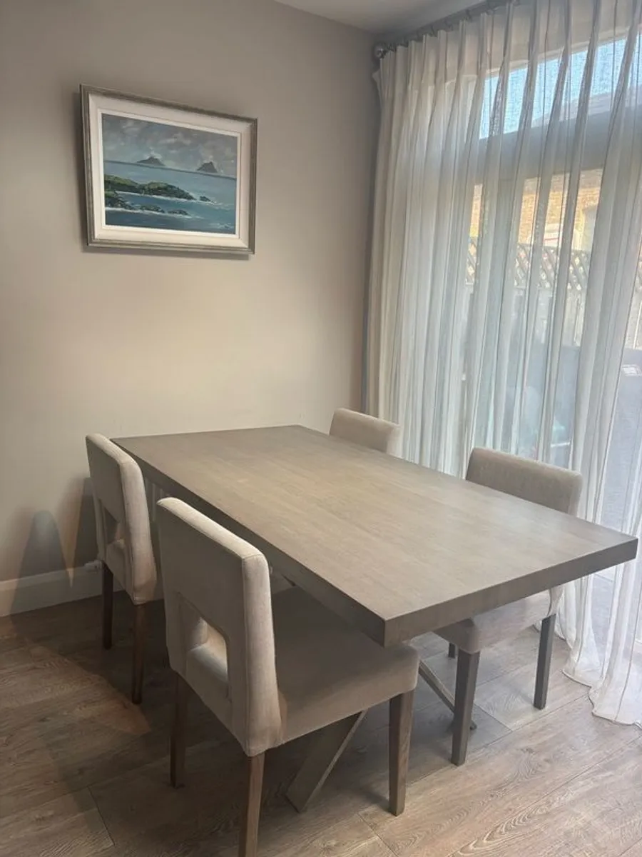 Ventura Xavier Table and Marcus Chairs - Image 2