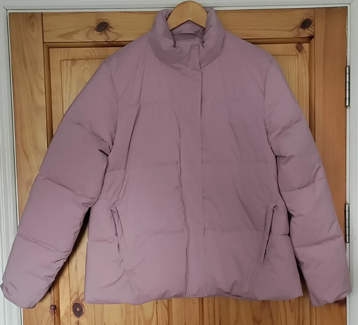 Gym+Coffee puffer jacket M worn once - Image 1