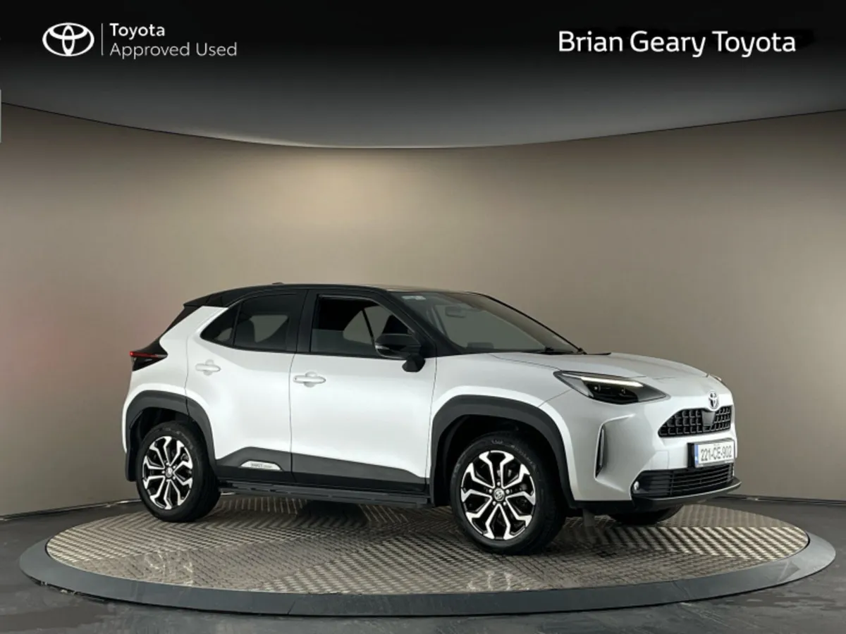 Toyota Yaris Cross HYBRID LUNA SPORT - Image 1
