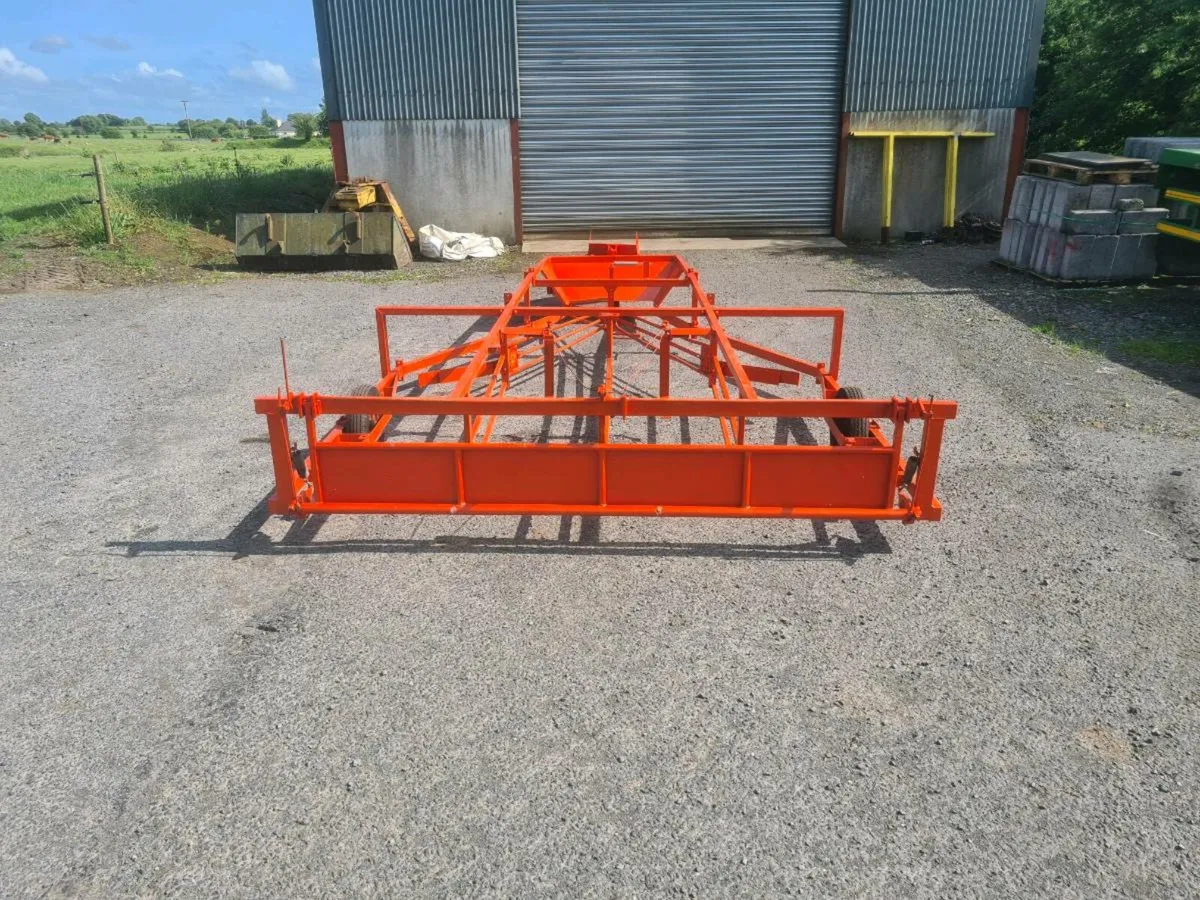 Browns flat 8 bale sleigh - Image 2