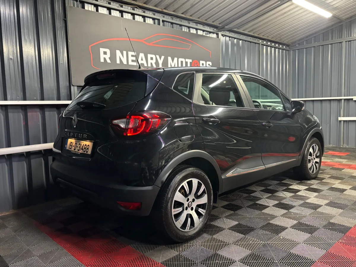 2019 Renault Captur 1.5 Diesel Manual - Image 2