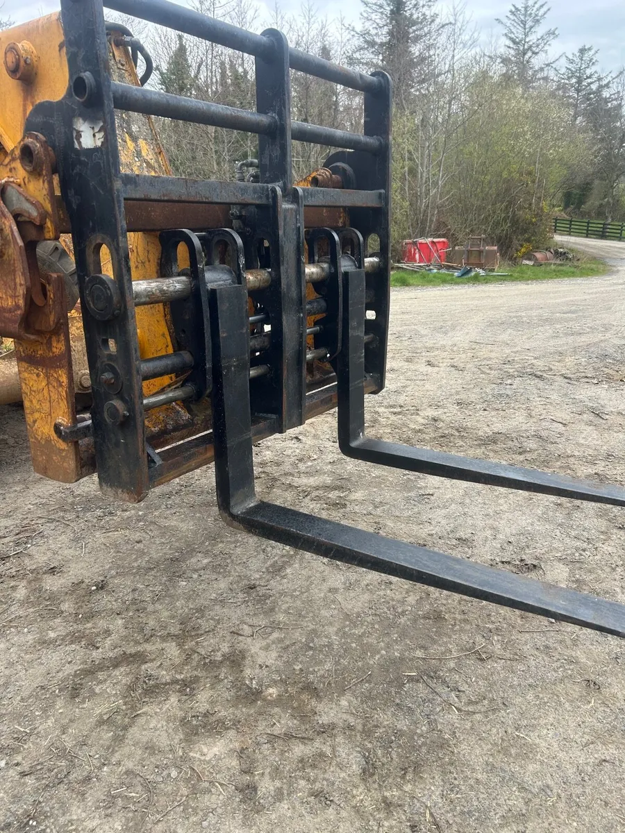 JCB - Image 2